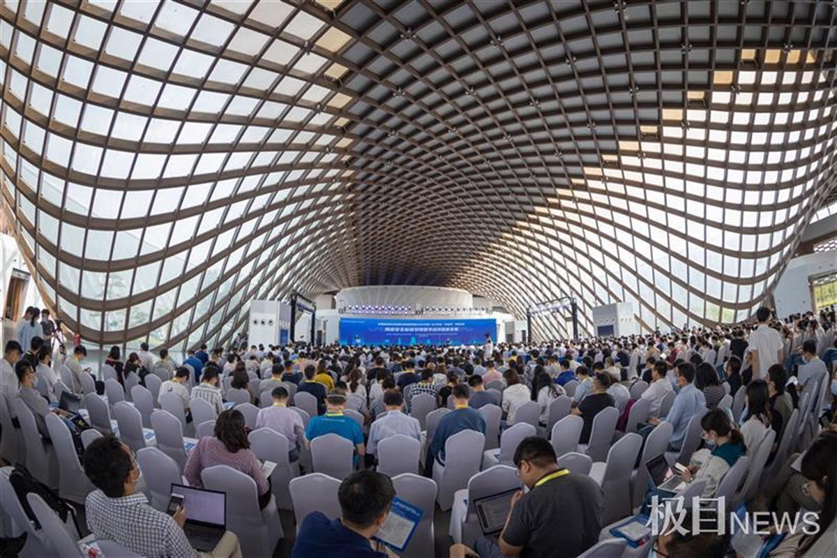 全国信息安全标准化技术委员会今年首次“会议周”在汉举行